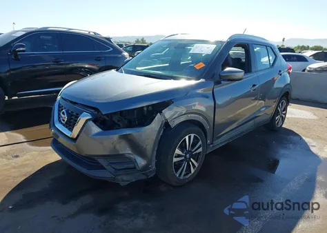 2019 Nissan Kicks Sv из США, поврежденный, VIN 3N1CP5CU6KL540921